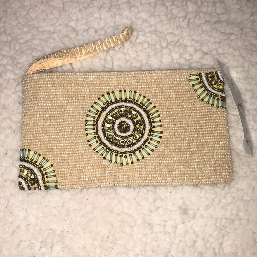 NWT Gorgeous Beaded wristlet